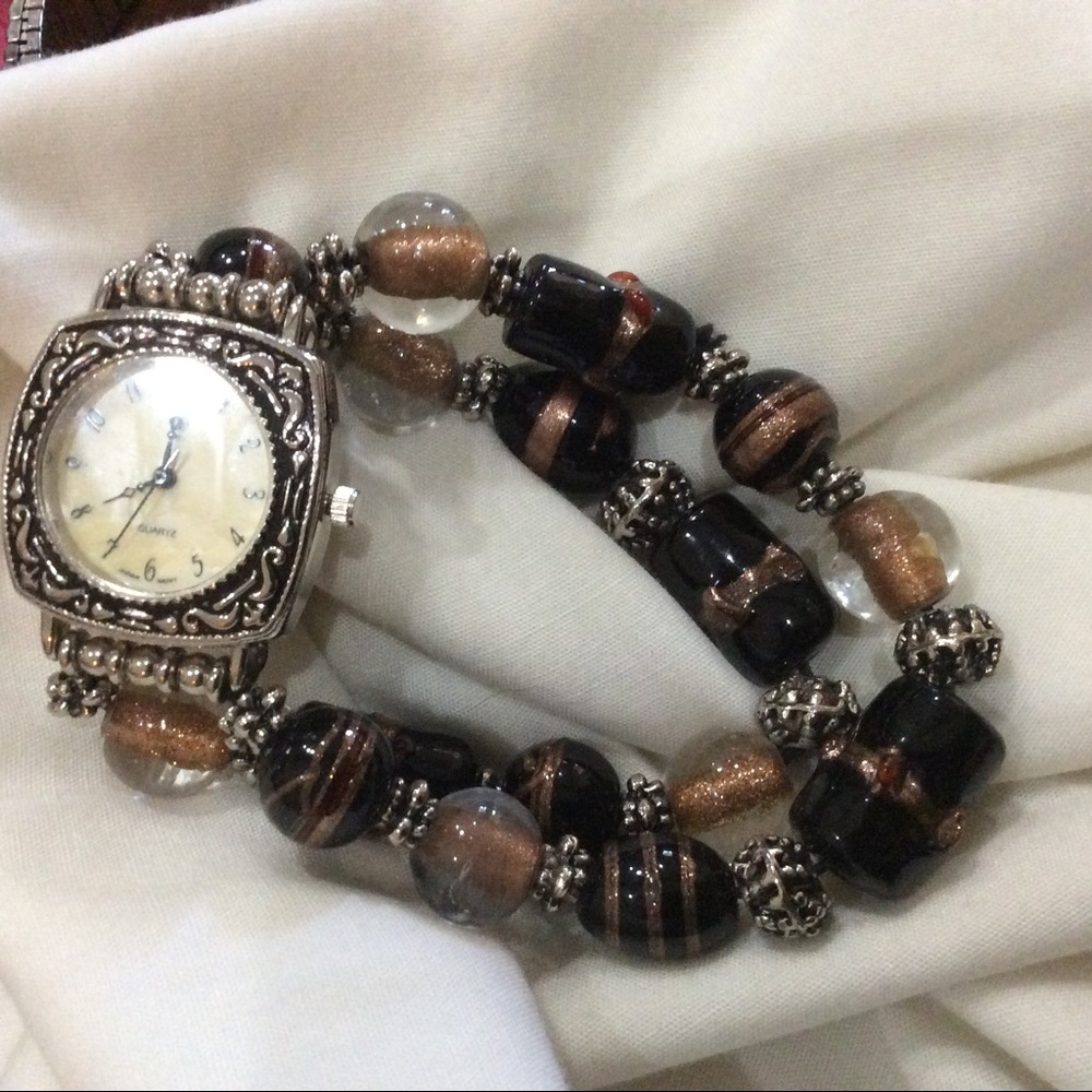 P Quartz bracelet watch beaded bracelet 1” sq face
